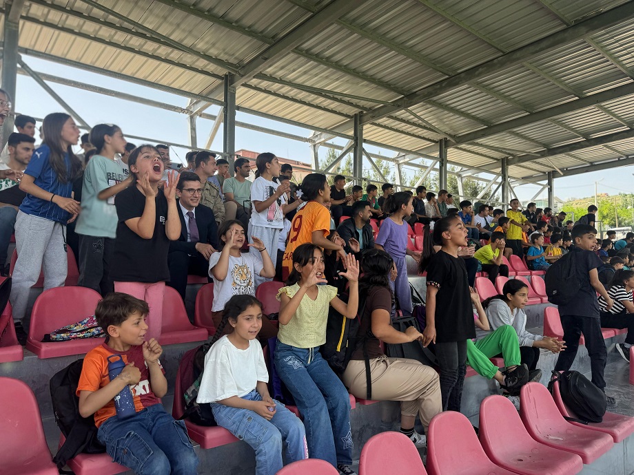 DİYRABAKIR SÜPER AMATÖR A GRUBUNDA MÜCADELE EDEN KOCAKÖY GENÇLİK SPOR İLE YOL SPOR KARŞILAŞTI