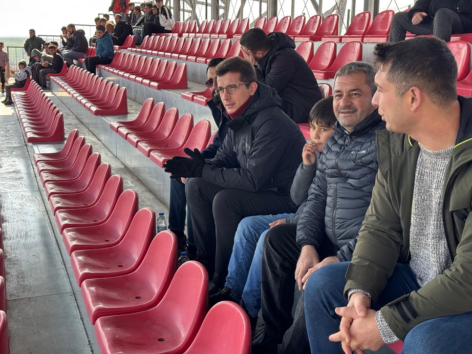 KOCAKÖY GENÇLİK SPOR KIZILANKA SPORLA KARŞILAŞTI