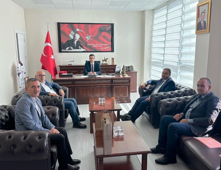 Kayapınar Ak Parti İlçe Başkanlığından Yusuf Kaptanoğlu ' na ziyaret